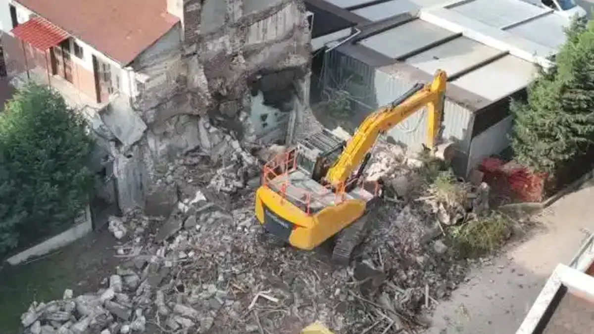 Kocaeli Gölcük riskli yapılardan arındırılıyor