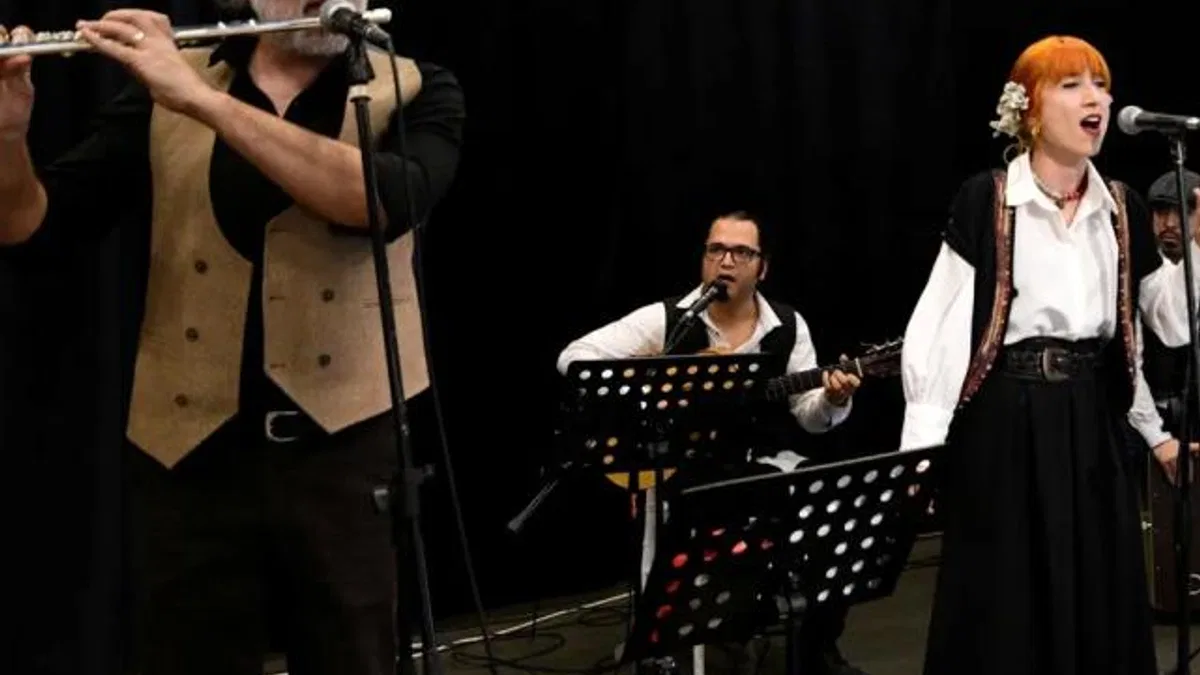 İzmir Bornova'da etnik müzik atılımı