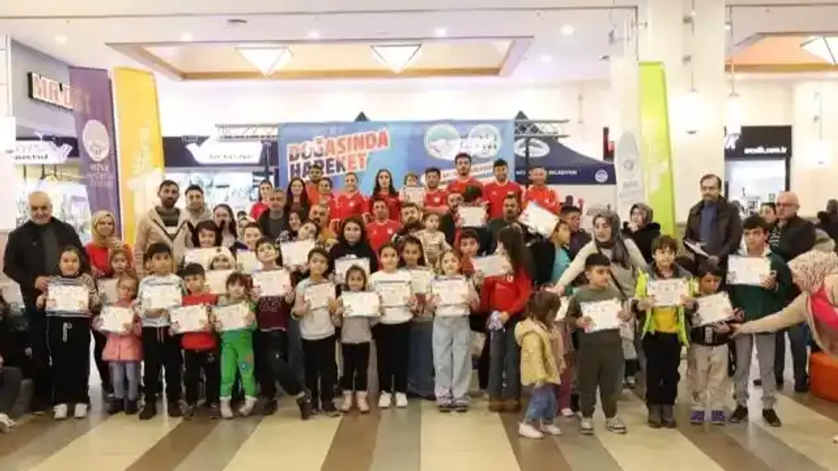 Kayseri Büyükşehir'den AVM'de spor etkinliği