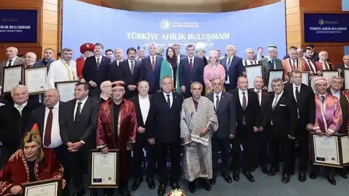 Ahi beratları takdim edildi