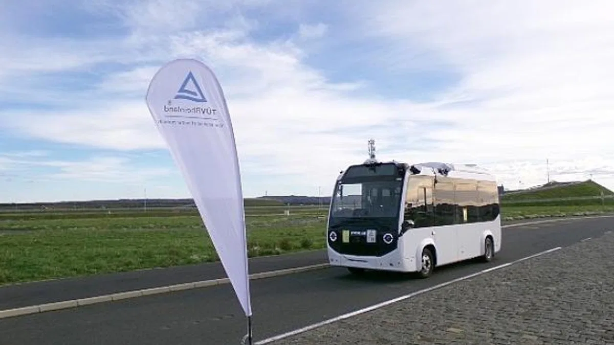 Otokar'ın otonom e-Centro'su TÜV Rheinland testlerini başarıyla geçti
