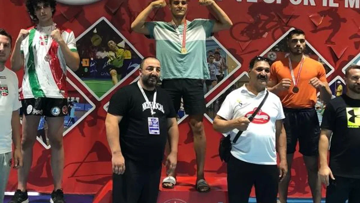 Bostanlıspor Zafer Kupası’nda şampiyon