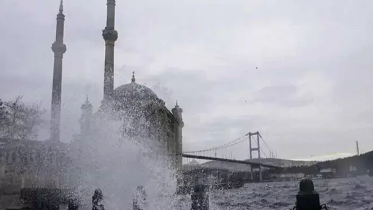Meteoroloji'den 7 bölgede kuvvetli yağış ve rüzgar uyarısı