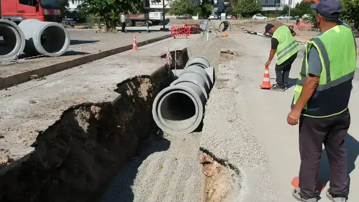 Antalya’nın yağmur suyu altyapısı güçleniyor