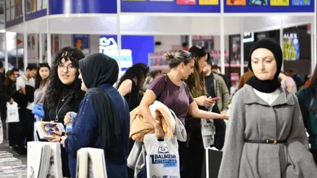Balıkesir Kitap Fuarı’na yoğun ilgi