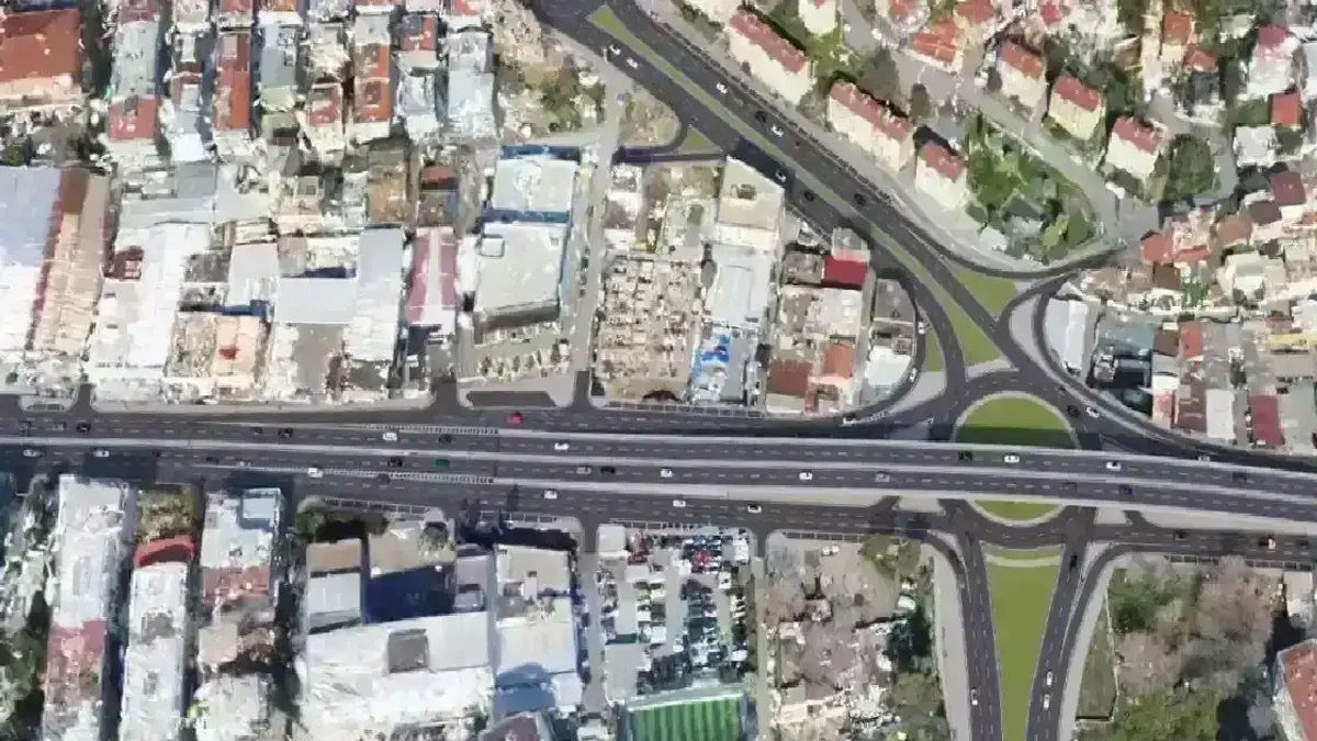 İzmir'de Anadolu Caddesi’ndeki yoğunluğa köprülü çözüm