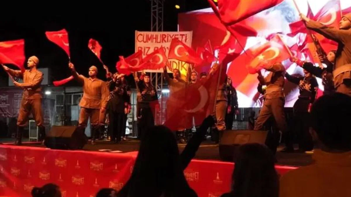 Bergamalılar 'Cumhuriyet Her Yerde' etkinliğinde buluştu