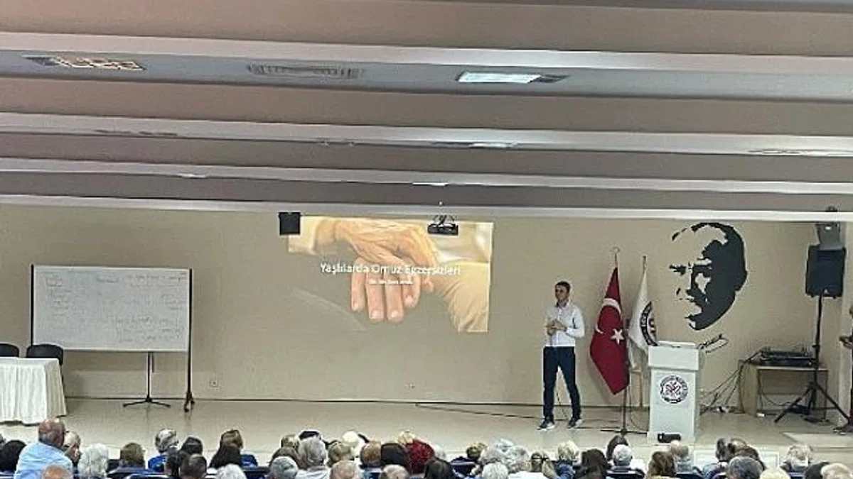 EÜ Tazelenme Üniversitesi öğrencilerine "Koruyucu Fizyoterapi ve Rehabilitasyon" eğitimi verildi