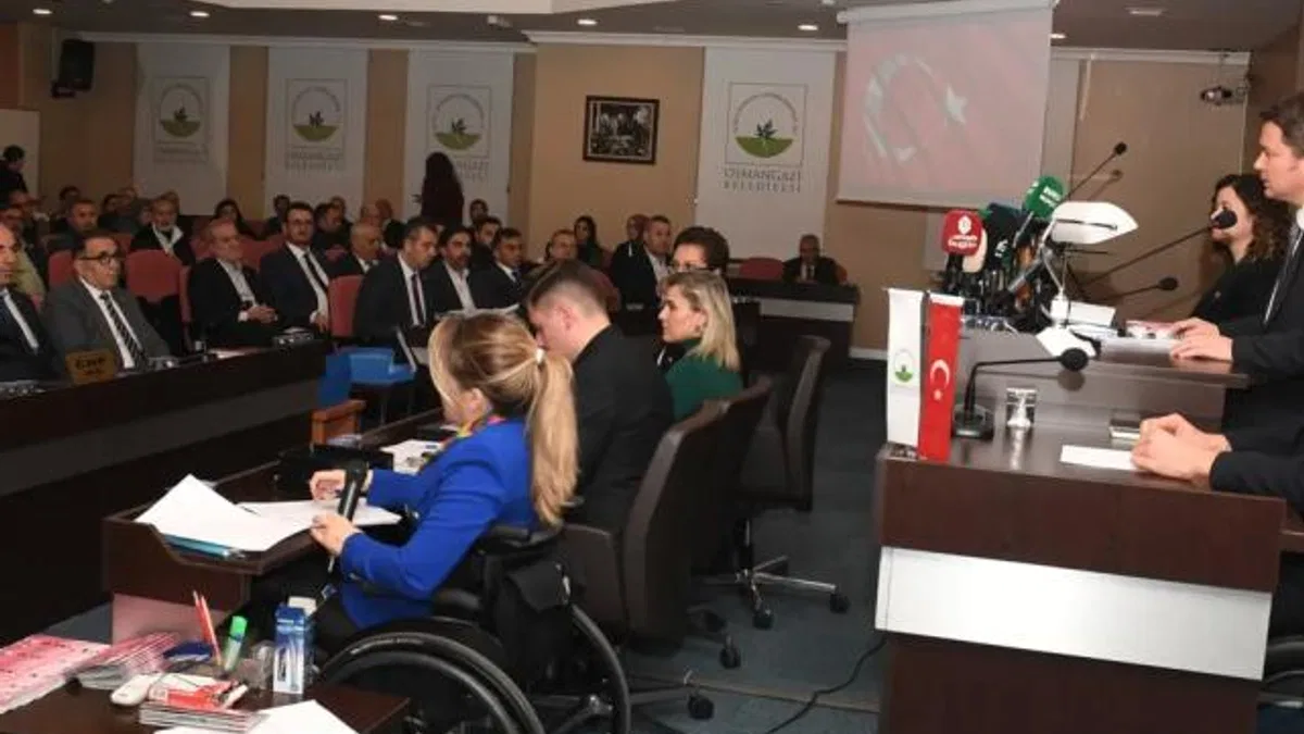Bursa Osmangazi’de yılın son meclis toplantısı yapıldı... Osmangazi'de kreş sayıları artırılacak