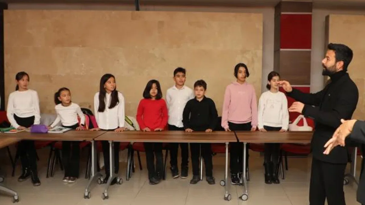 Muğla'da çocuklar hem öğreniyor hem eğleniyor