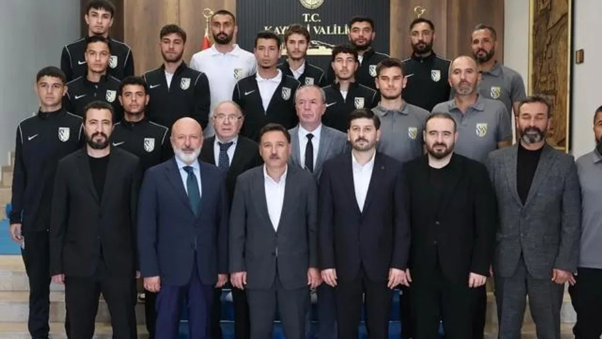 Kocasinan Şimşek'ten Başkan Çolakbayrakdar'a ziyaret