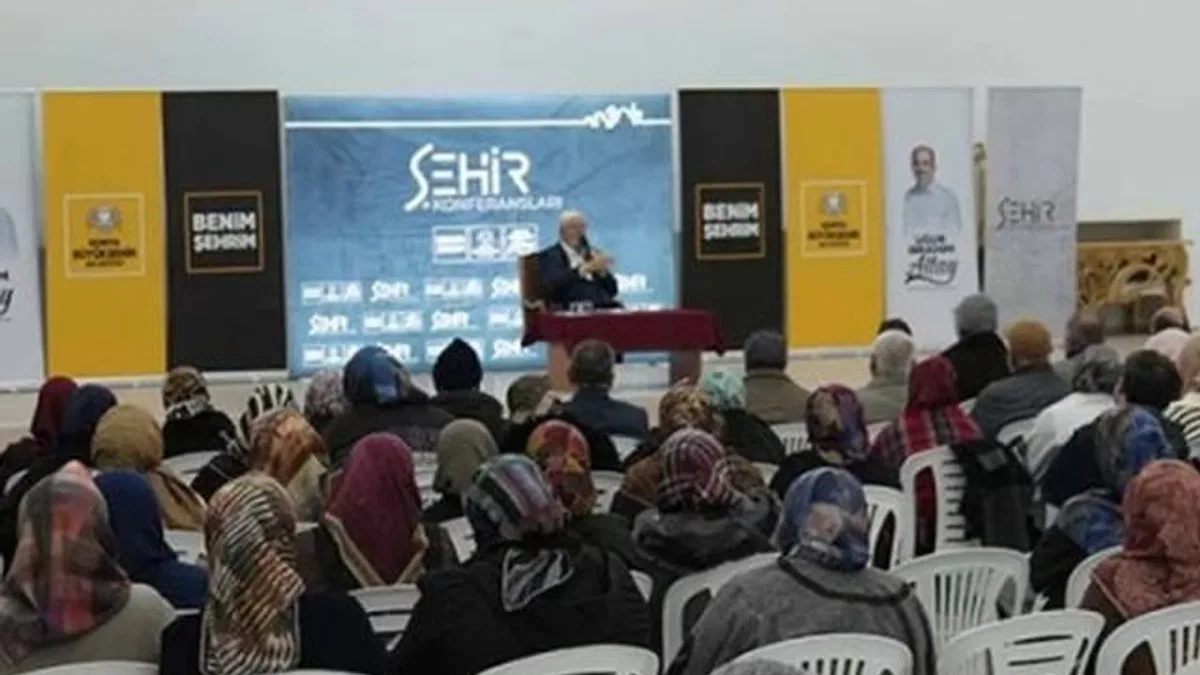 Konya’da Şehir Konferansları devam ediyor