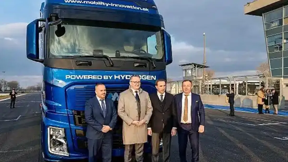 Slovakya'da Hidrojenli Kamyon Ford Trucks desteğiyle üretildi
