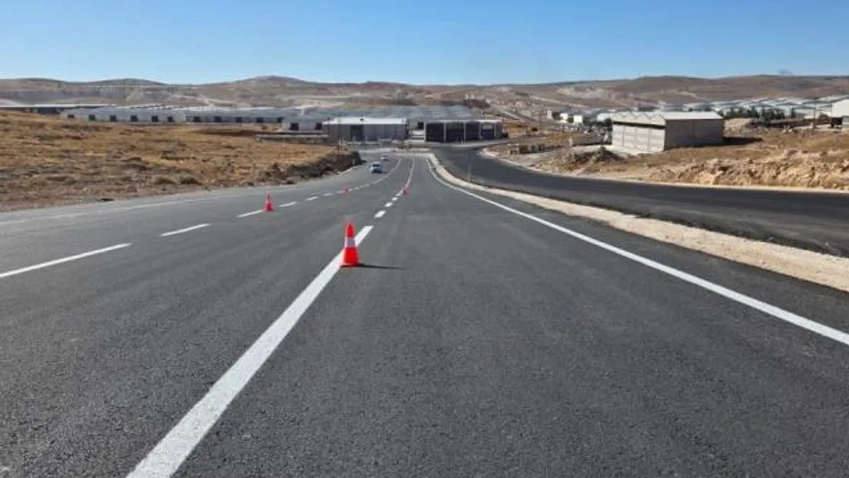 Sanayi yolları asfaltlandı