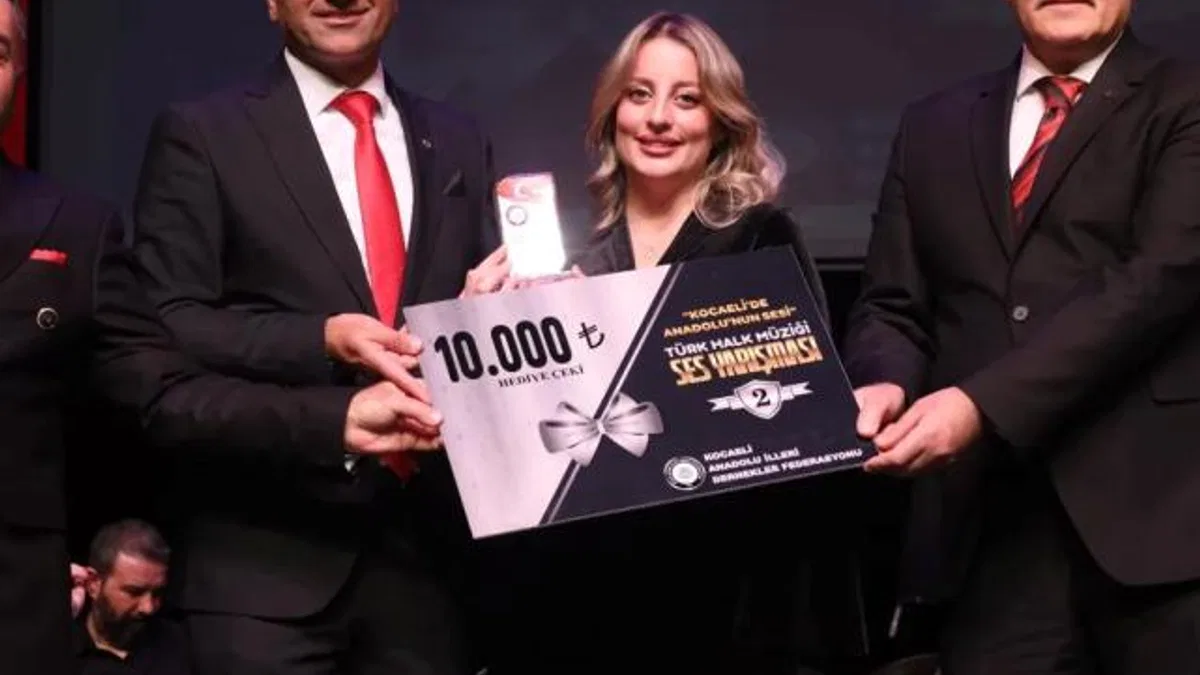 Halk müziği yarışmasında muhteşem final