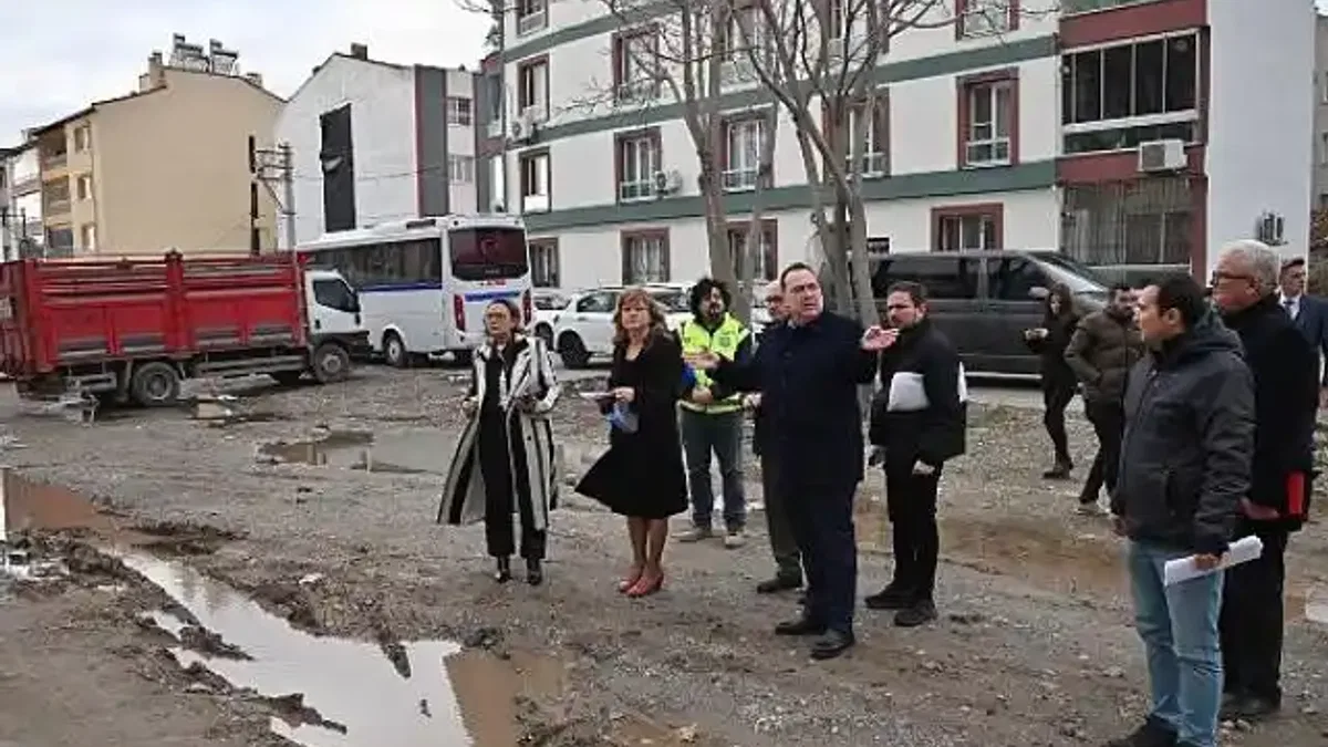 Akhisar'ın Çehresi Değişiyor, Eski Tren Yolu Cazibe Merkezine Dönüşüyor