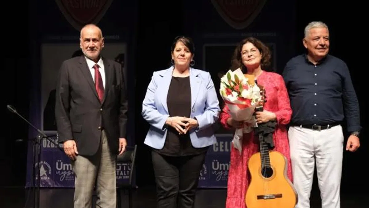 Antalya Muratpaşa'da gitar festivali sona erdi
