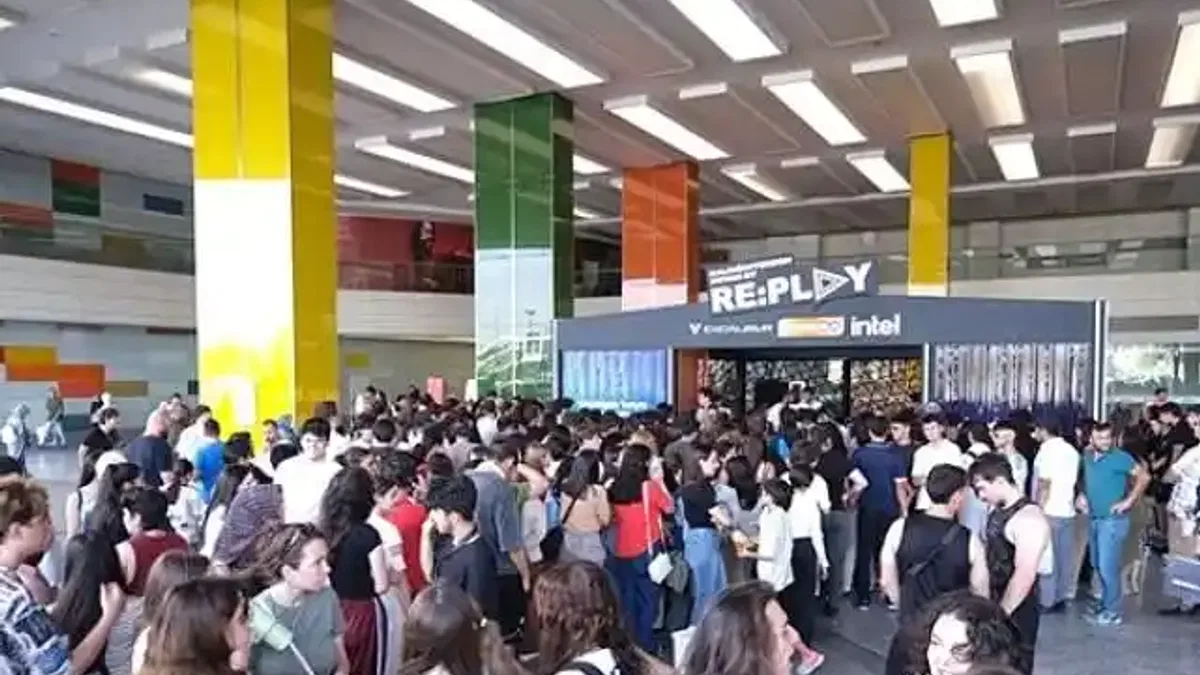 RE:PLAY heyecanı Excalibur gücüyle başladı