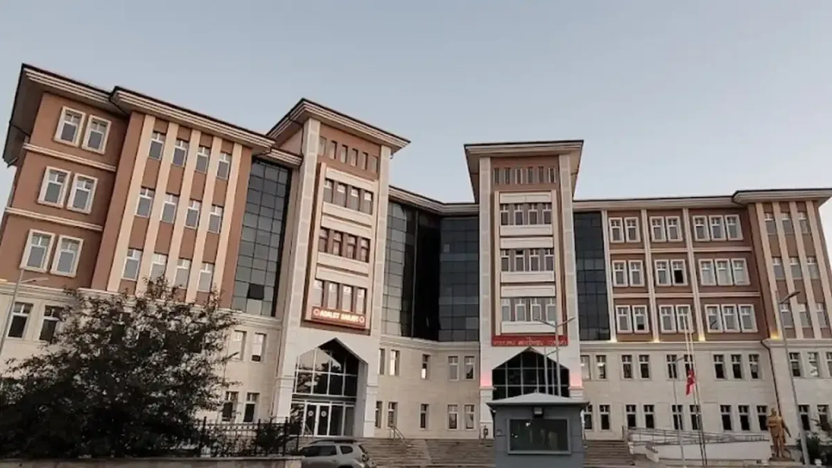 HSK'dan Suşehri Adliyesi kararı... Bölge derecesi yükseltildi