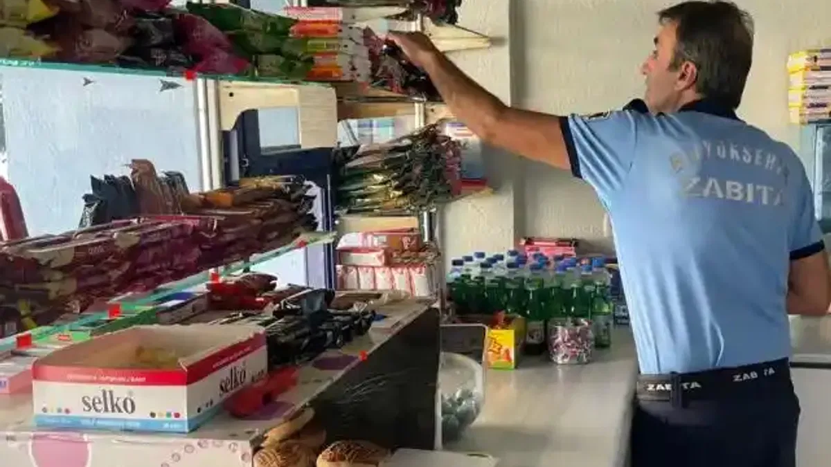 Kocaeli Zabıtası'ndan okul kantinlerine sıkı takip