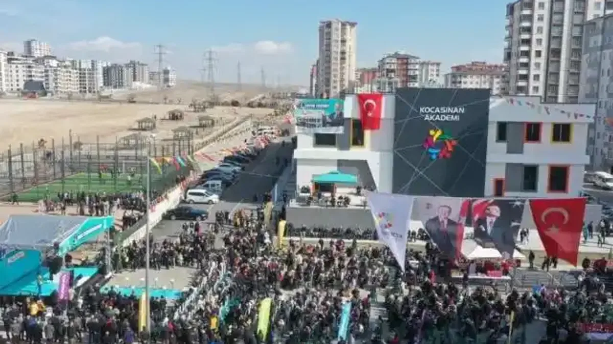 Kayseri Kocasinan'dan 46 yeni sosyal tesis