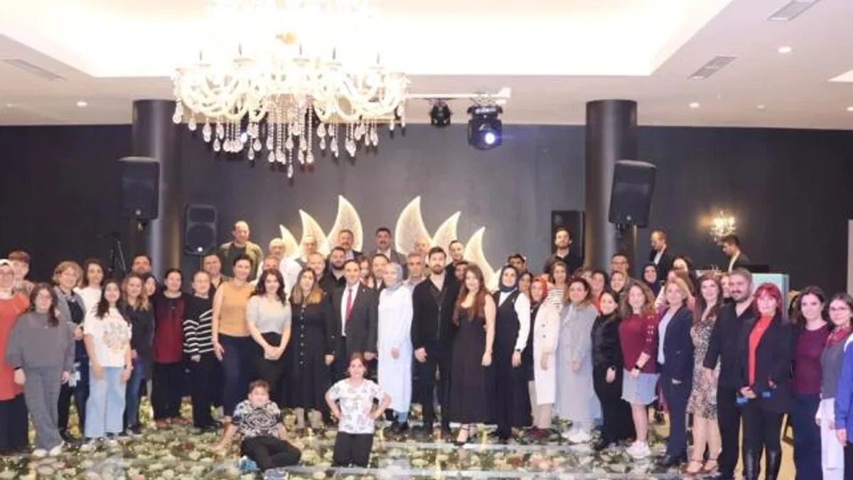Bursa'da 500 sağlıkçı iftarda buluştu