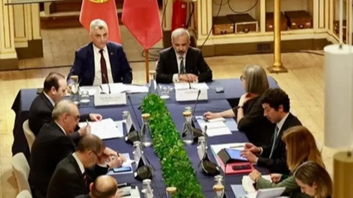 Bakan Bolat, Portekiz’de Dışişleri Bakanı Rangel ile görüştü