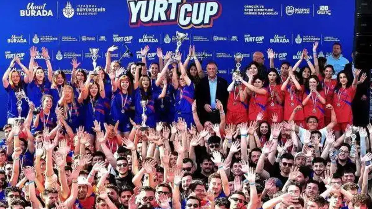 İBB Yurtları Spor Şenliği'nde ödüller sahiplerini buldu