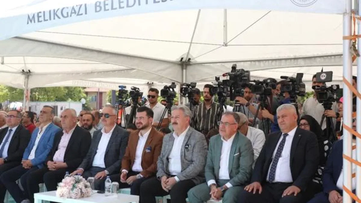 Kayseri Melikgazi'de Aydınlıkevler'de dönüşüm başlıyor