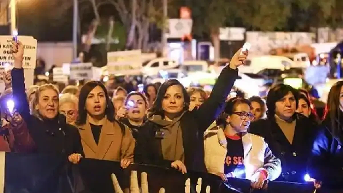 Karabağlar'da Kadınlar Şiddete Karşı Tek Yürek