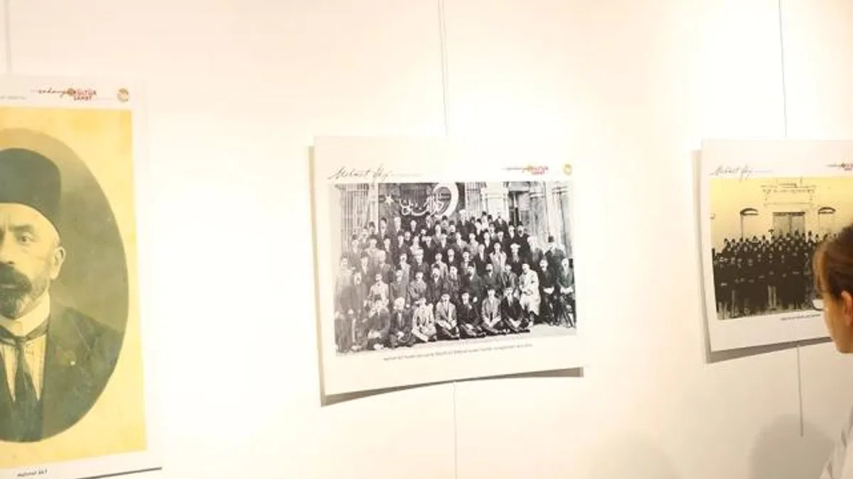 Sakarya'da Mehmet Akif Ersoy sergisi açıldı