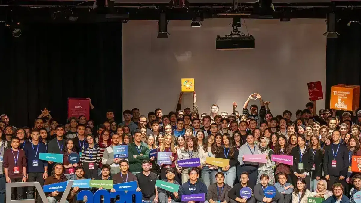 Rönesans Eğitim Vakfı’nın yeni dönem burs başvuruları başladı
