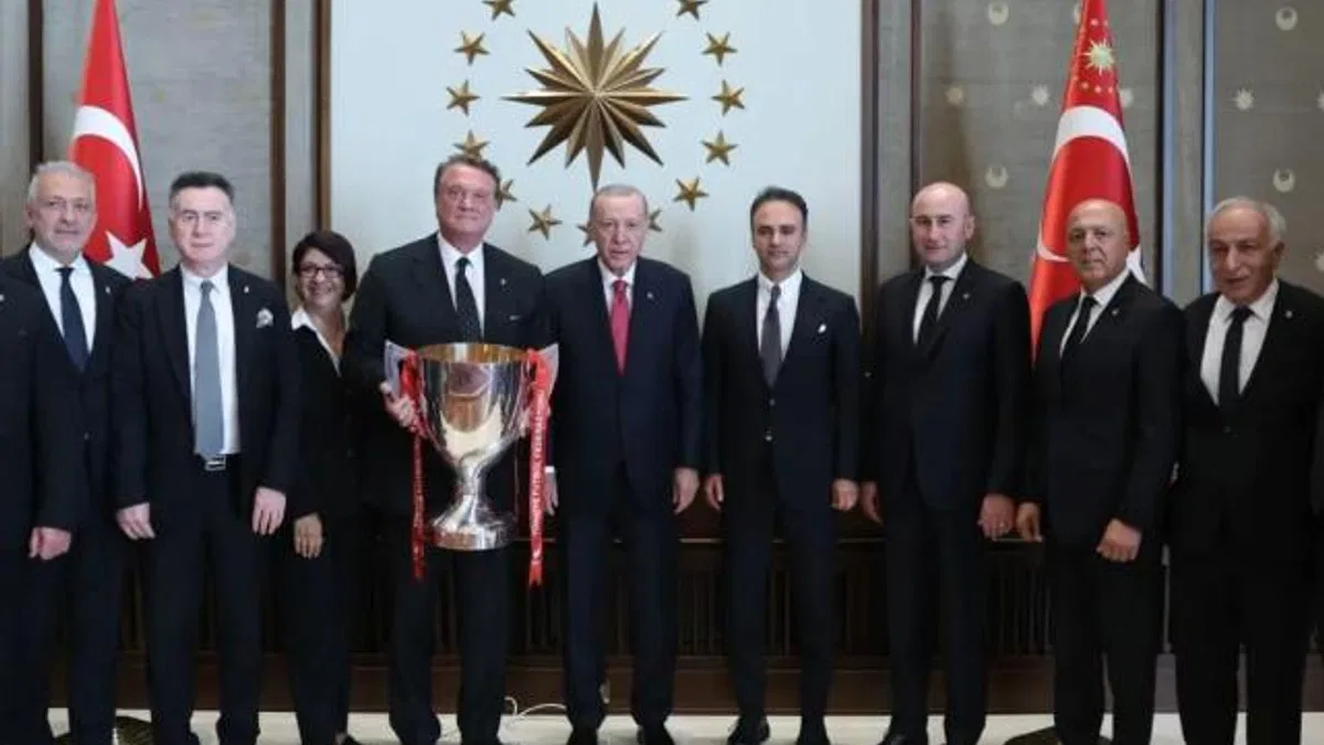 Cumhurbaşkanı Erdoğan BJK heyetini kabul etti