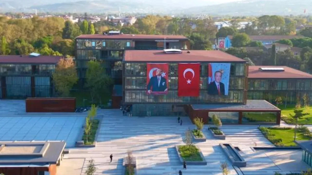 Başkan Alper Taban'dan Cumhuriyet mesajı
