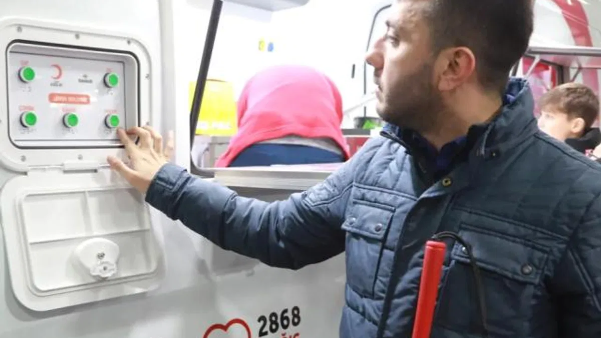 Türk Kızılay engelleri iyilikle aşıyor