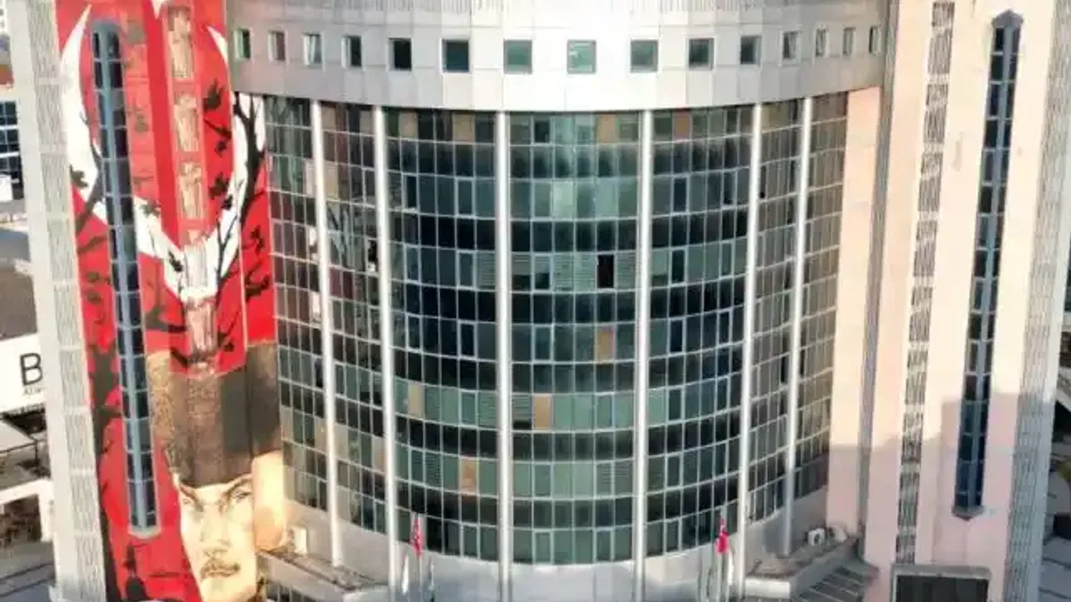 İzmit Belediyesi’nin ücretsiz refakatçi projesine ret!