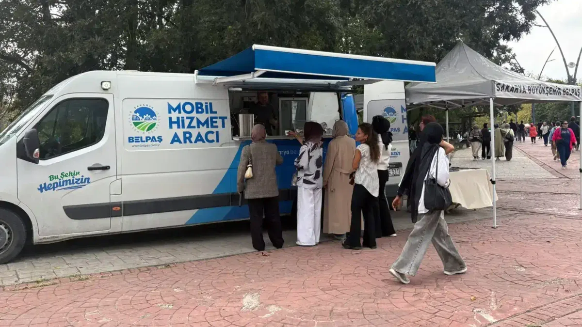 Sakarya'dan üniversitelilere kampüste sıcak karşılama