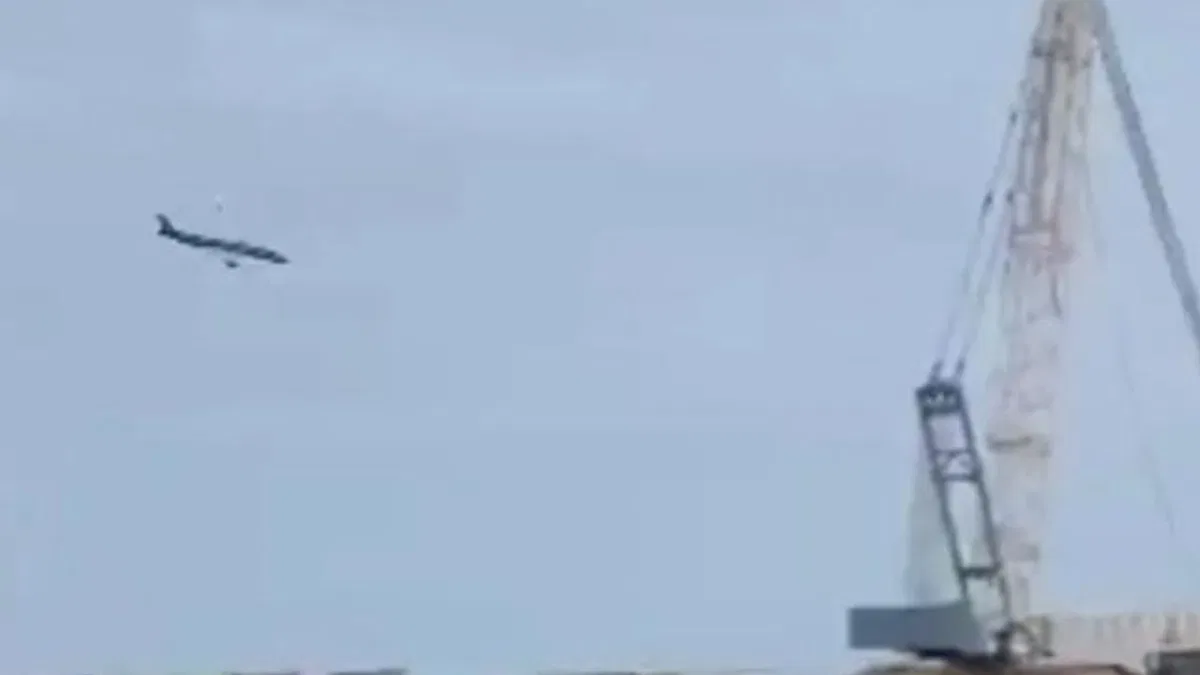 Kazakistan'da uçak düştü!
