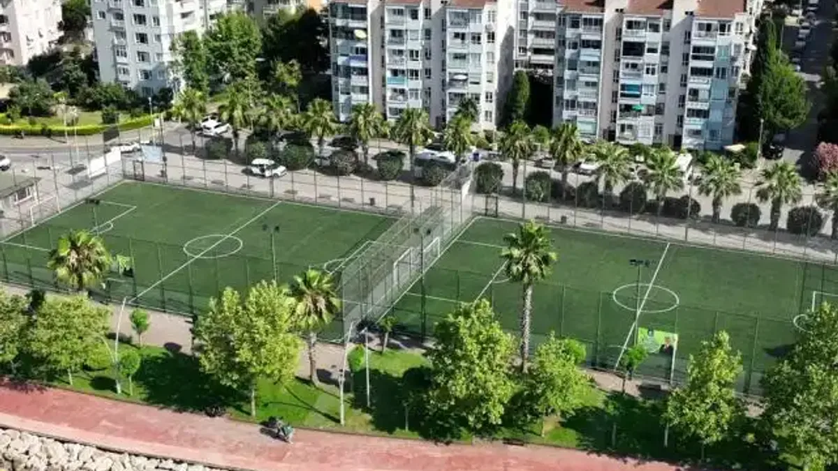 Kocaeli Büyükşehir’den kırsala 12 futbol sahası