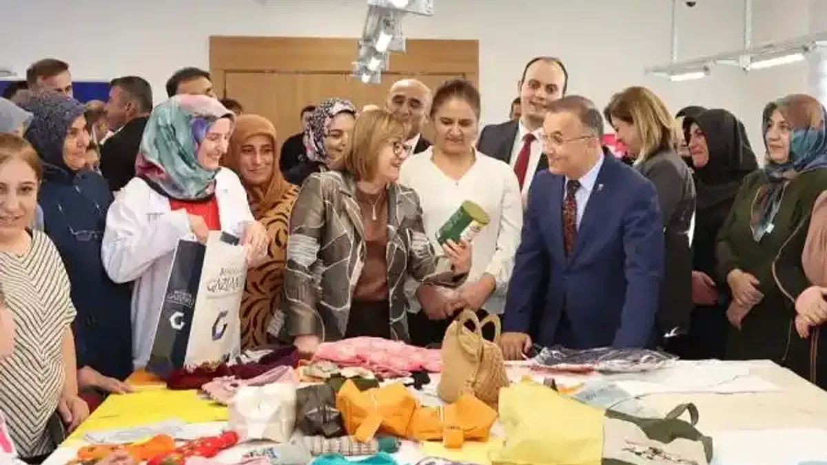 Gaziantep Araban’da yenilenen GASMEK binası hizmete açıldı