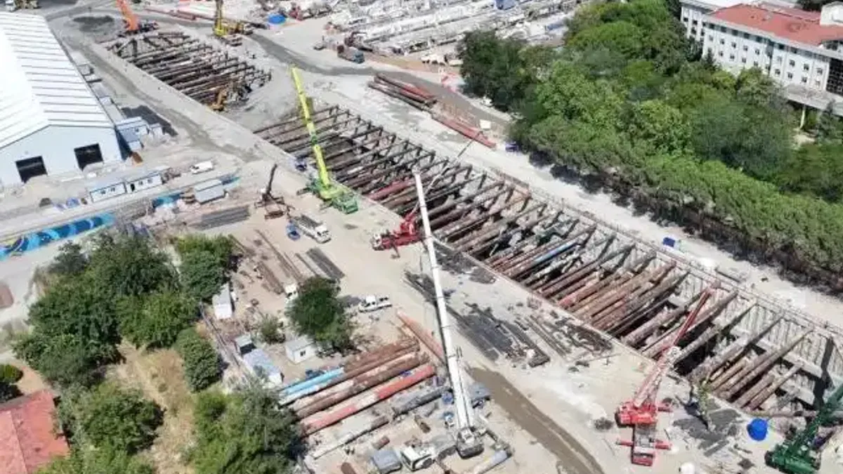 Kocaeli'nde metro tünelini açacak dev köstebekler geldi!