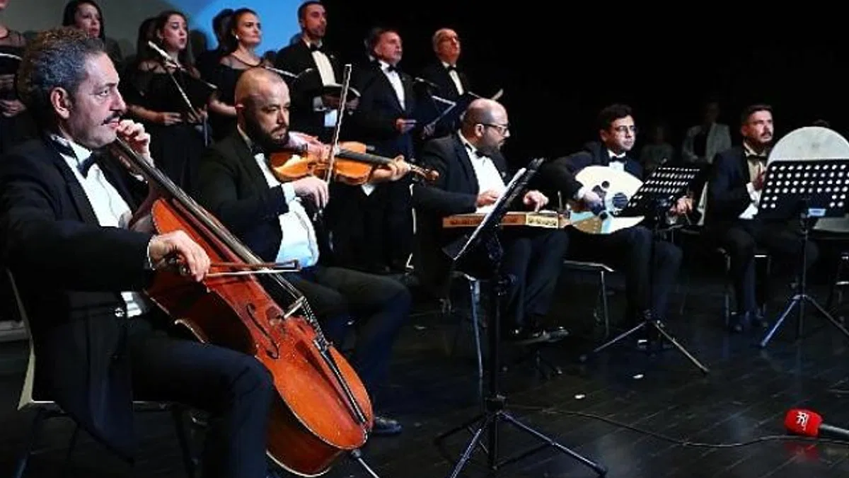 Büyükşehir Belediyesi İsmail Baha Sürelsan Sergi Salonu açıldı