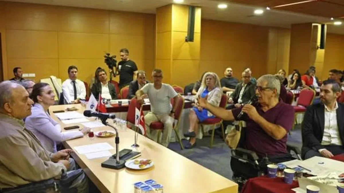 Antalya'da Engelsiz Hizmet Komisyonu toplandı