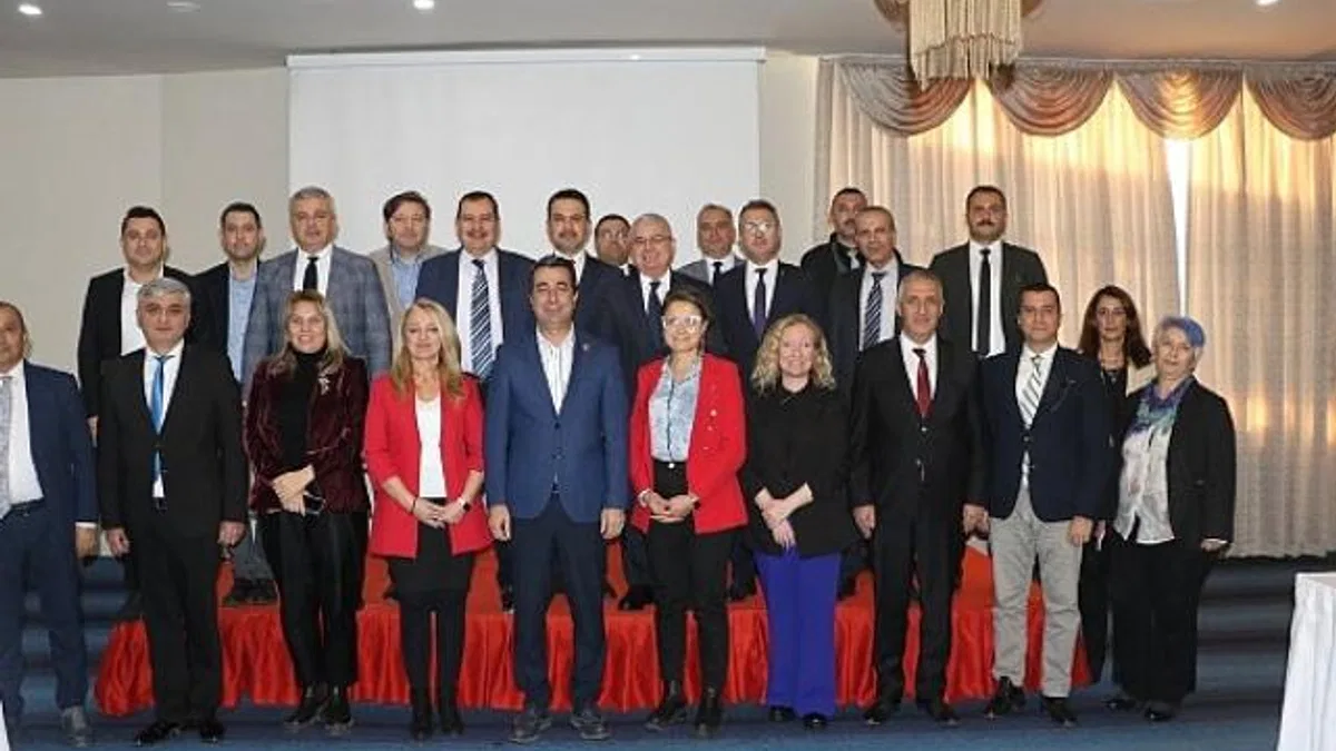 Büyükşehir Belediyeleri Kırsal Kalkınma İçin Manisa'da Bir Araya Geldi