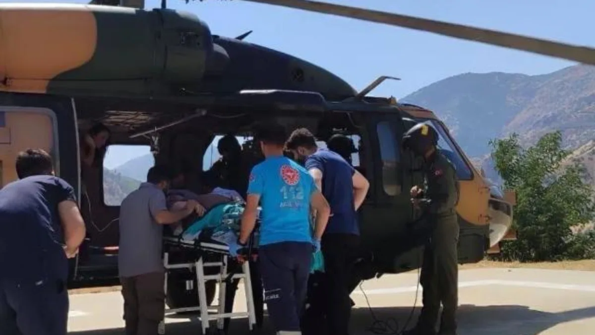 TSK helikopteri, Şemdinli’deki gebeyi Van’a ulaştırdı