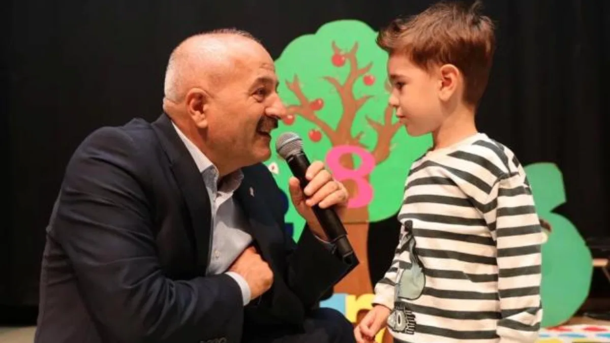 Gebze'de Başkan Büyükgöz’den miniklere sürpriz