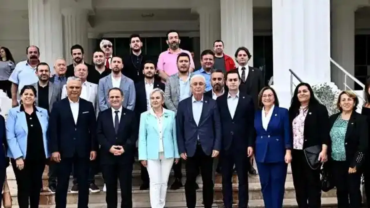 Başkan Uysal: Muratpaşa, bir altı ok belediyesidir