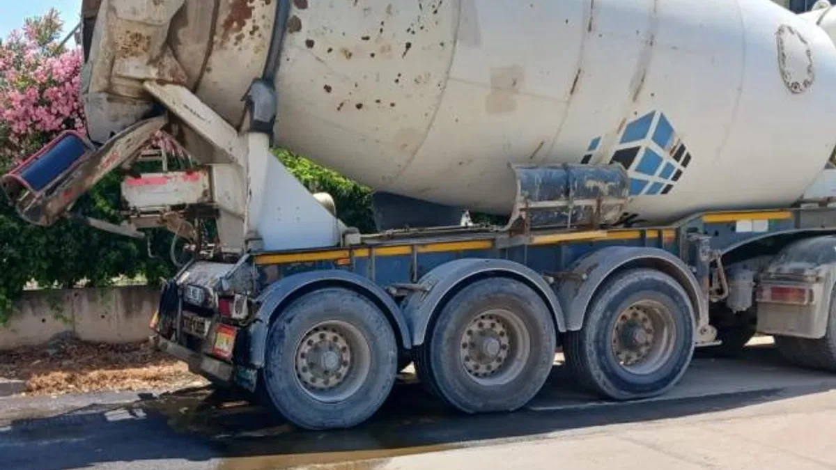 Elazığ’da yollara beton döken miksere para cezası