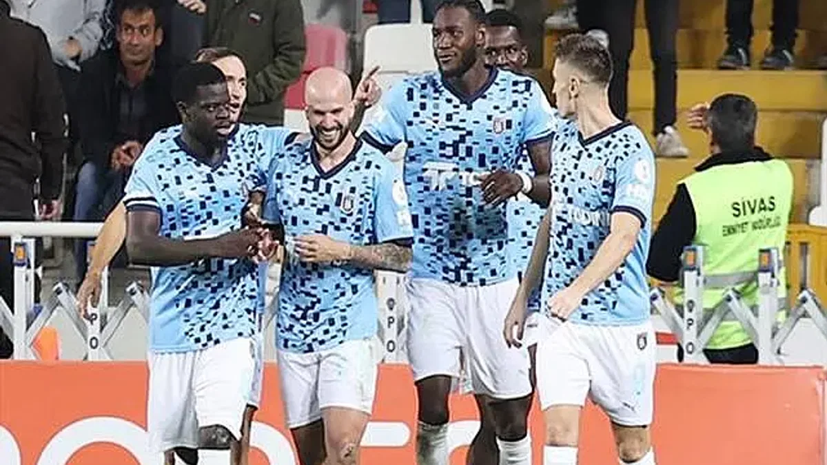 Net Global Sivasspor 1 - 2 Rams Başakşehir (Maç Sonucu)