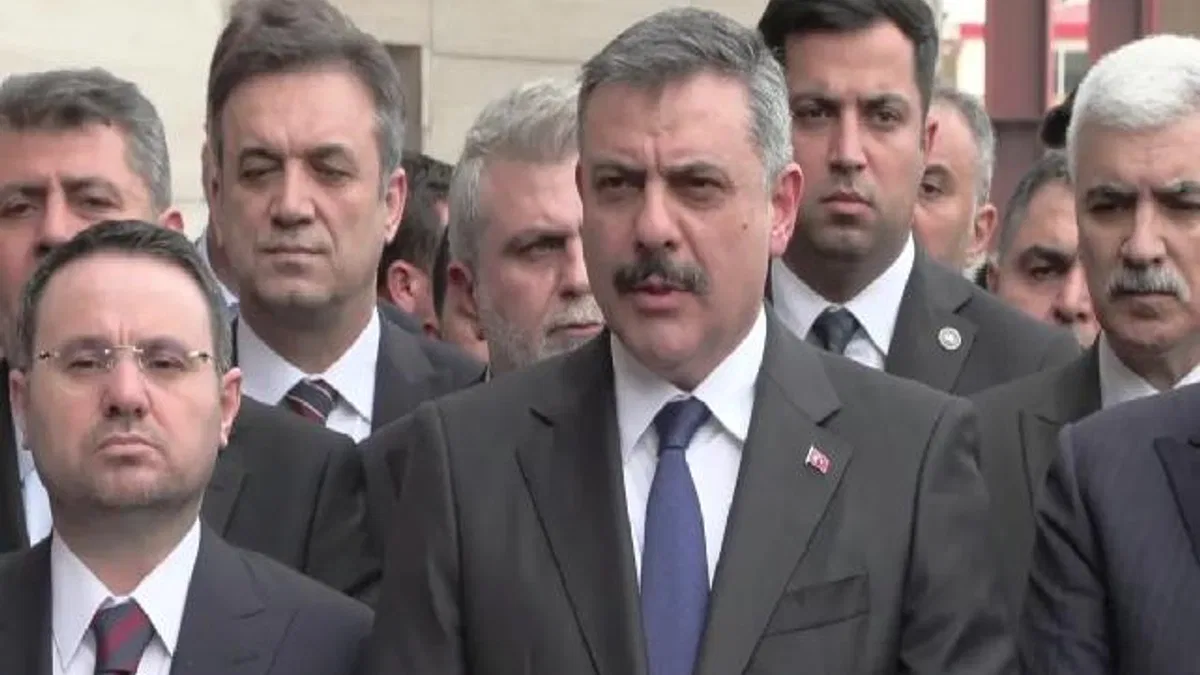 Bakan Çiftçi: 9 can kaybı! Kahramanmaraş'ta eğitime 2 gün ara!